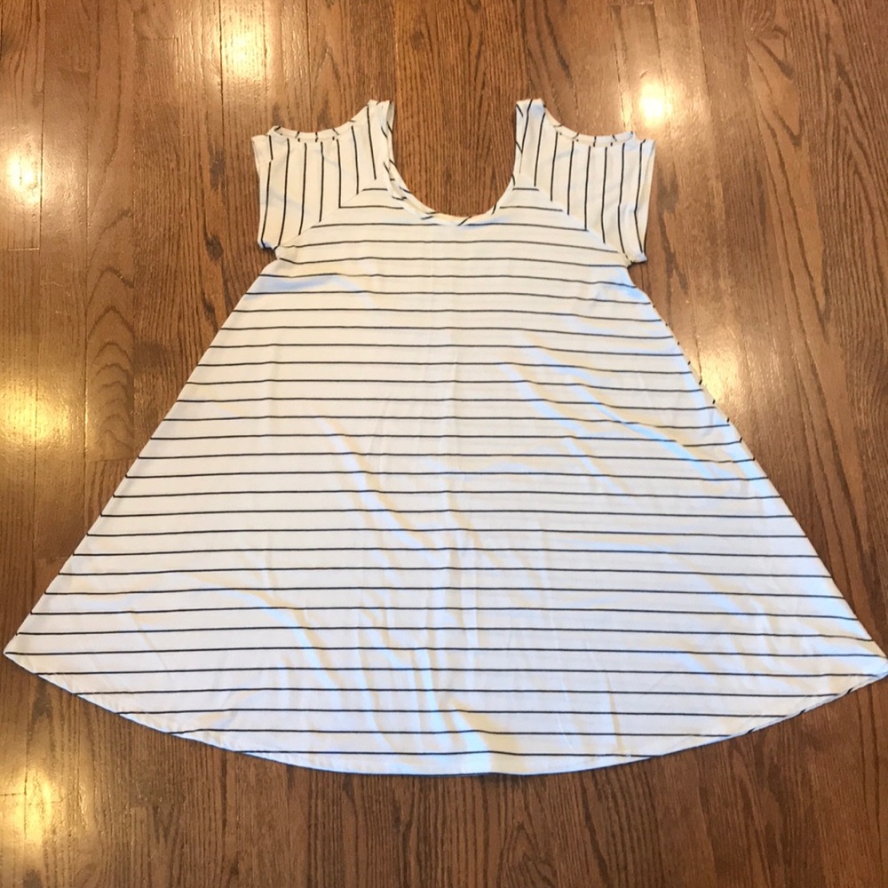 Black and white striped short sleeve dress